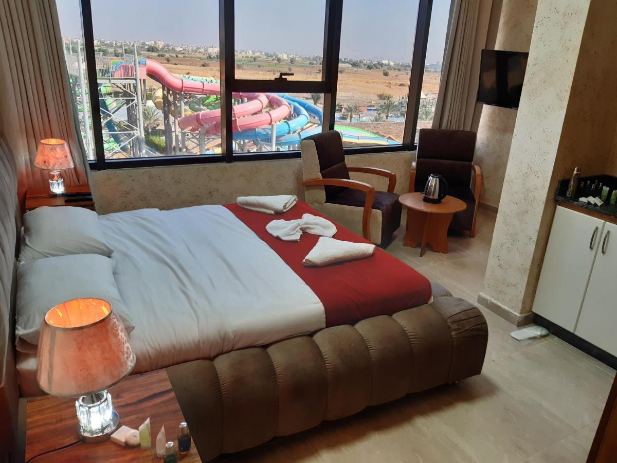 Dolphin Suites Hotel エリコ エクステリア 写真